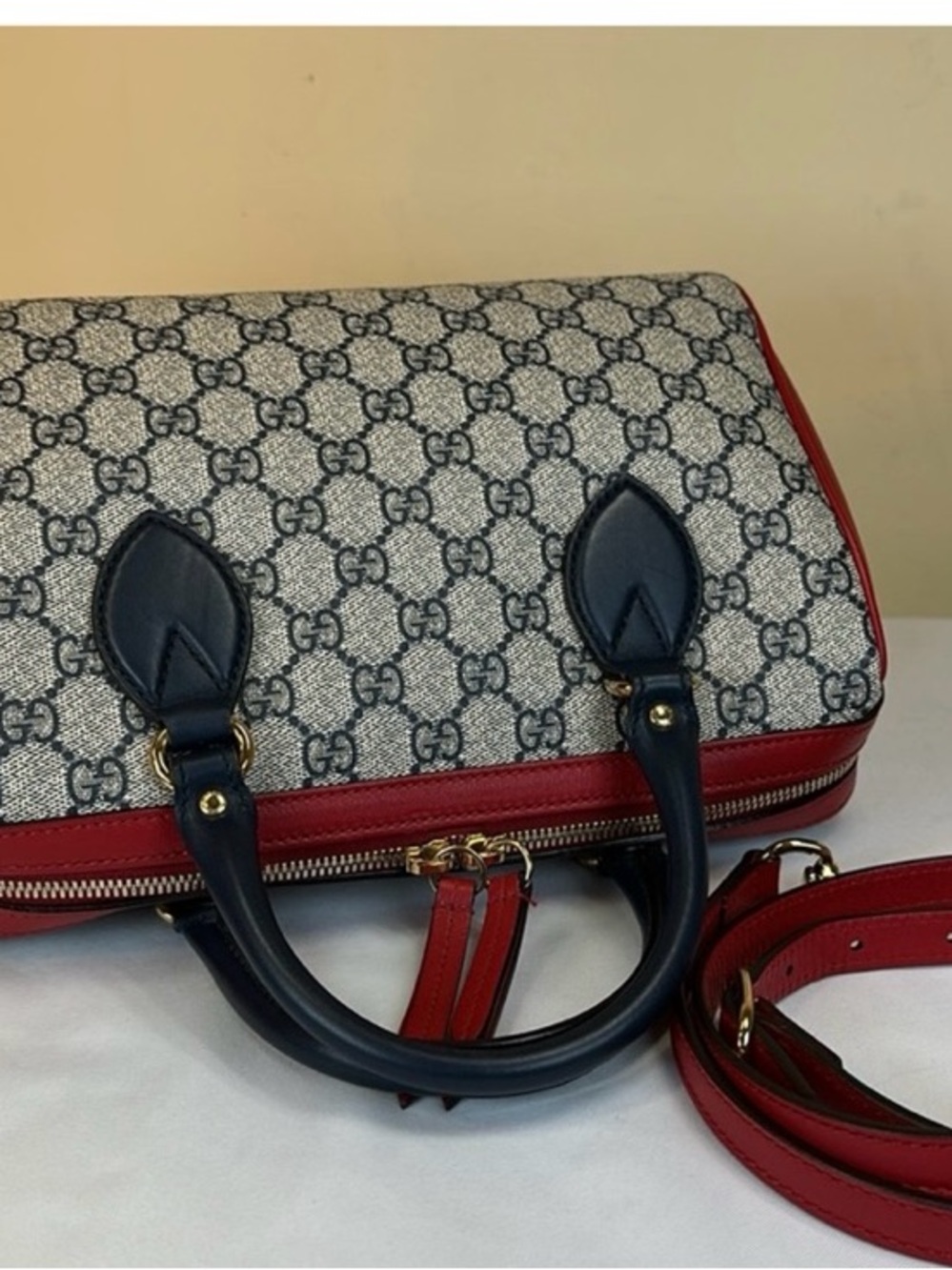 Gucci Navy GG Supreme Red Leather Trim Boston Red Crossbody Strap Dustbag COA - Picture 5 of 16